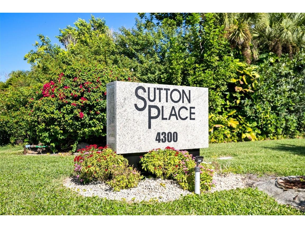 597 Sutton Place Longboat Key FL 34228 - SARASOTA BAY GULF OF MEXICO A4669989 image38