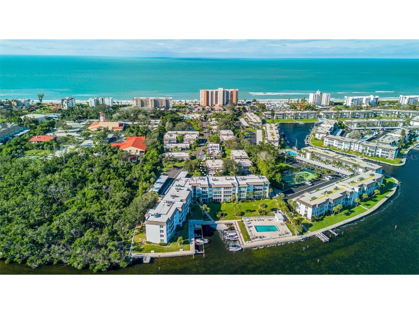 597 Sutton Place Longboat Key FL 34228 - SARASOTA BAY GULF OF MEXICO A4669989 image42