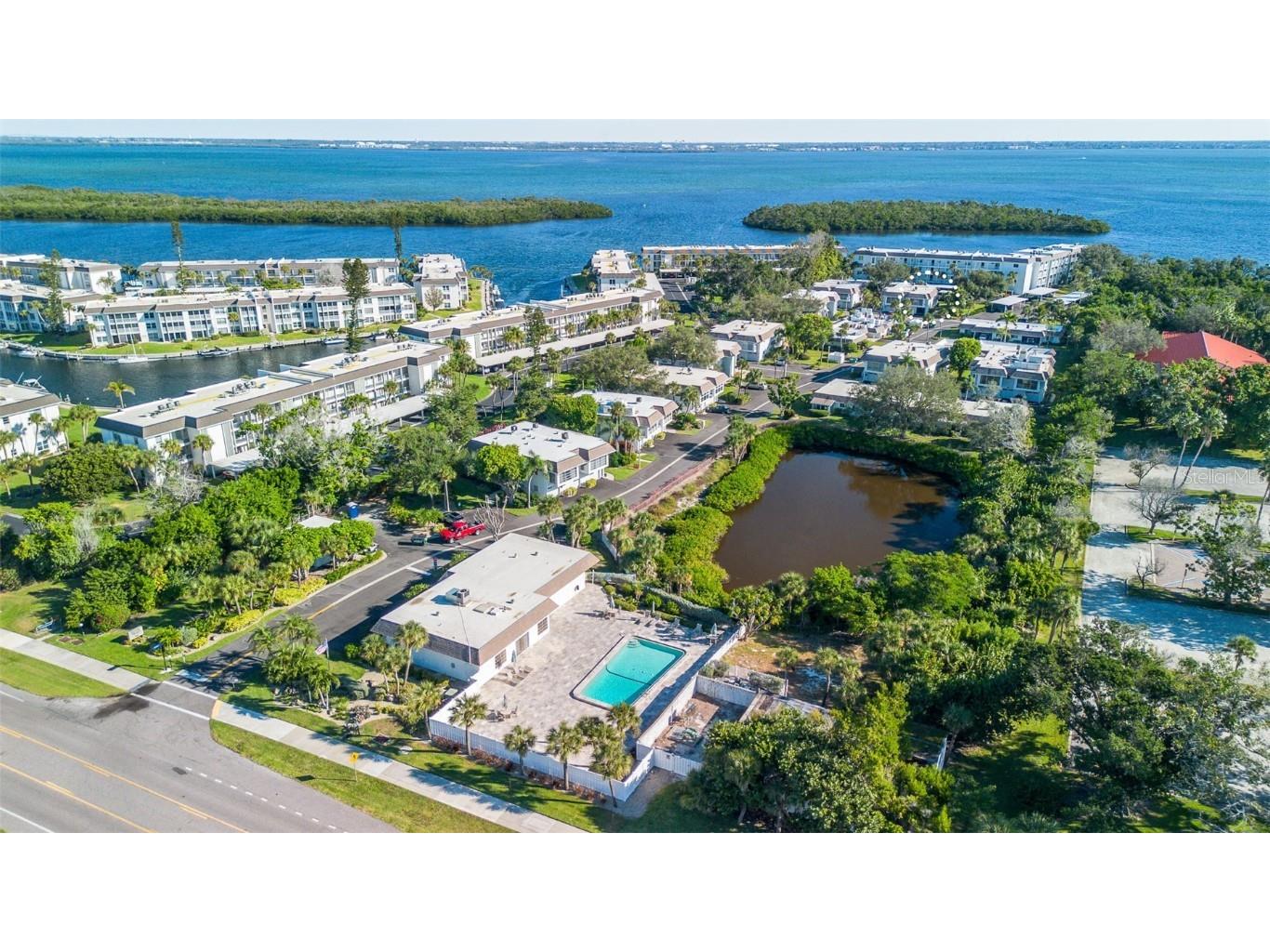 597 Sutton Place Longboat Key FL 34228 - SARASOTA BAY GULF OF MEXICO A4669989 image47