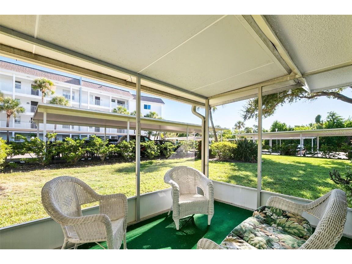 597 Sutton Place Longboat Key FL 34228 - SARASOTA BAY GULF OF MEXICO A4669989 image7