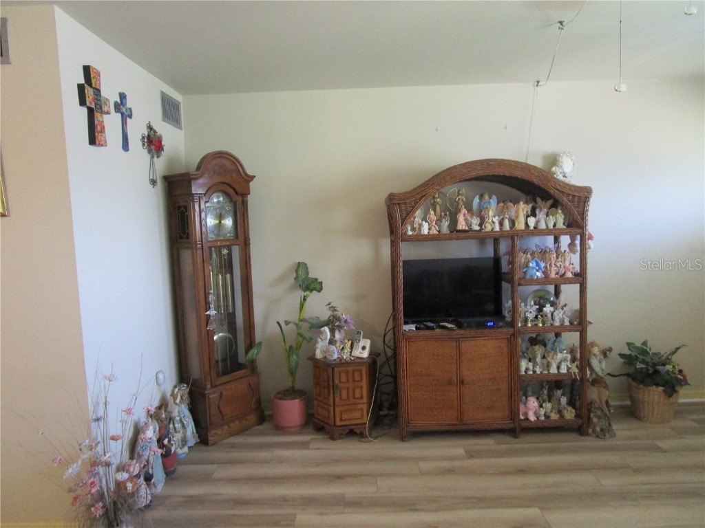 5970 21st Street N #15 Saint Petersburg FL 33714 TB8398080 image8