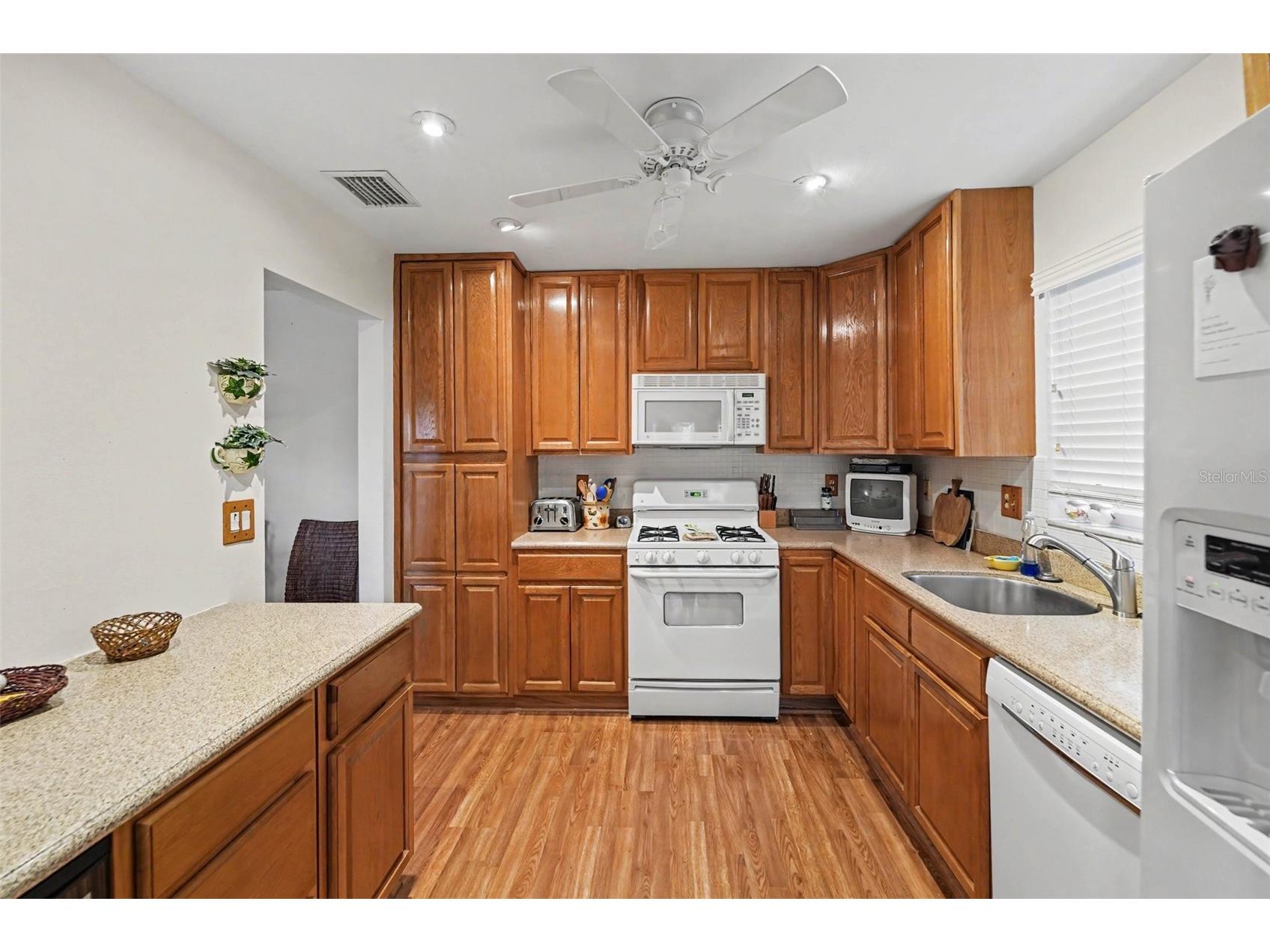 5970 80th St N #301 Saint Petersburg FL 33709 A4699886 image2