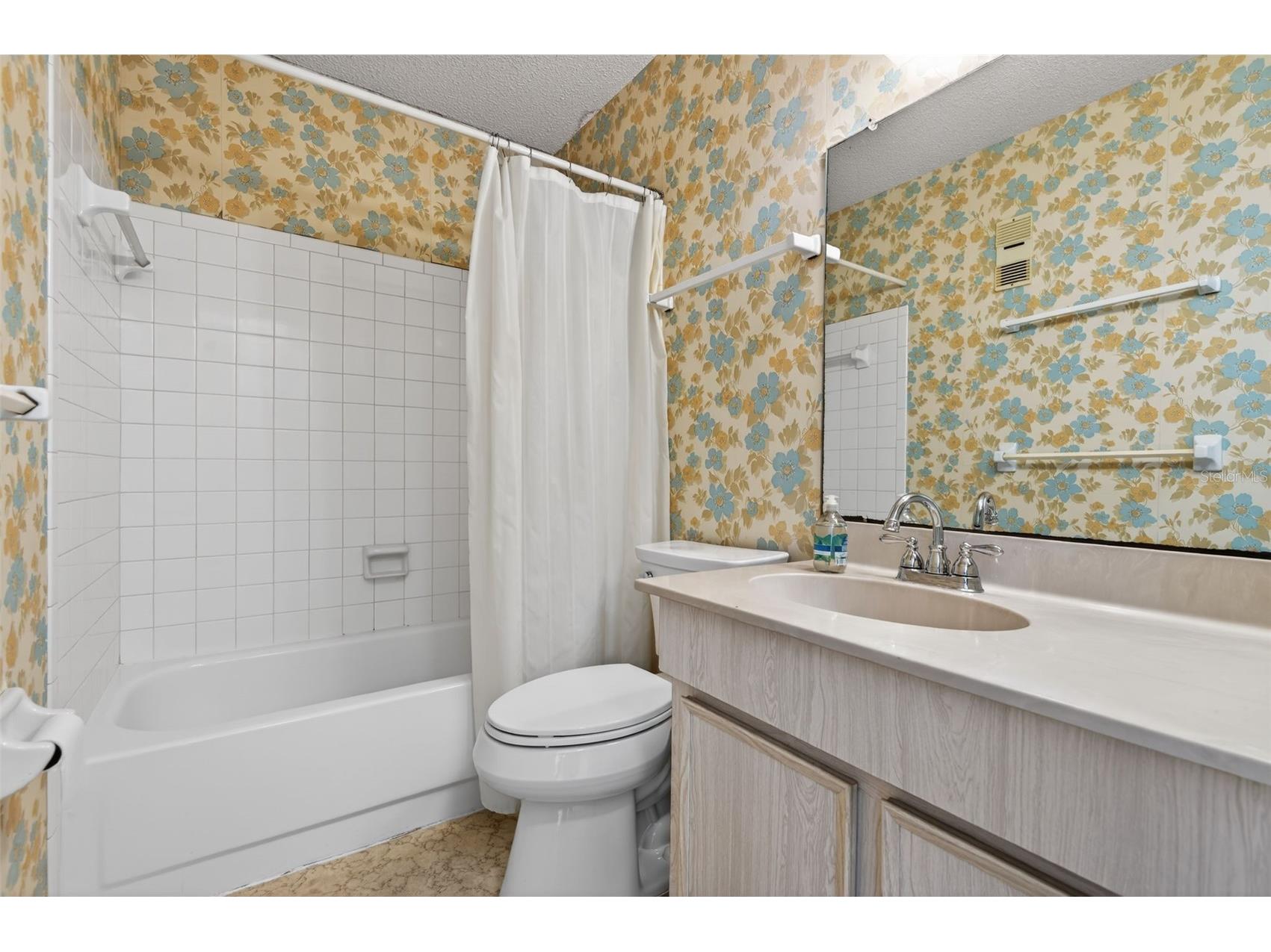 5970 80th Street N #102 Saint Petersburg FL 33709 TB8492556 image15