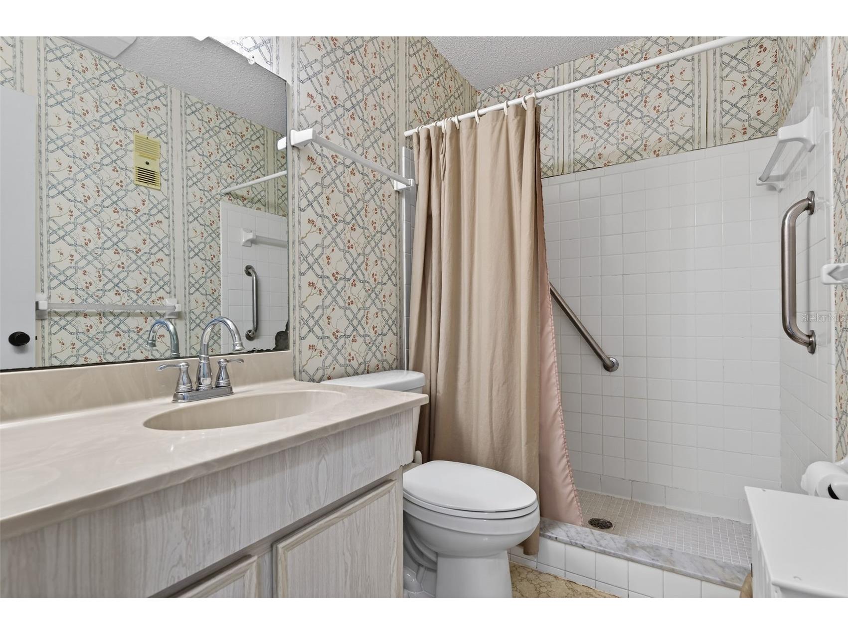5970 80th Street N #102 Saint Petersburg FL 33709 TB8492556 image17