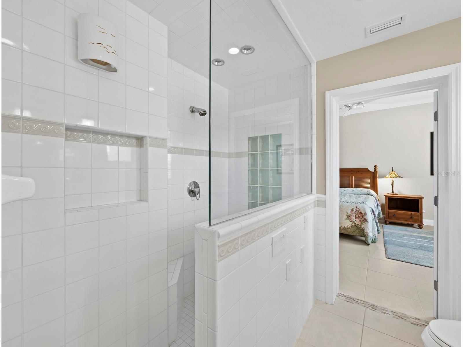 5970 Emerald Harbor Drive Longboat Key FL 34228 - SARASOTA BAY A4681905 image34