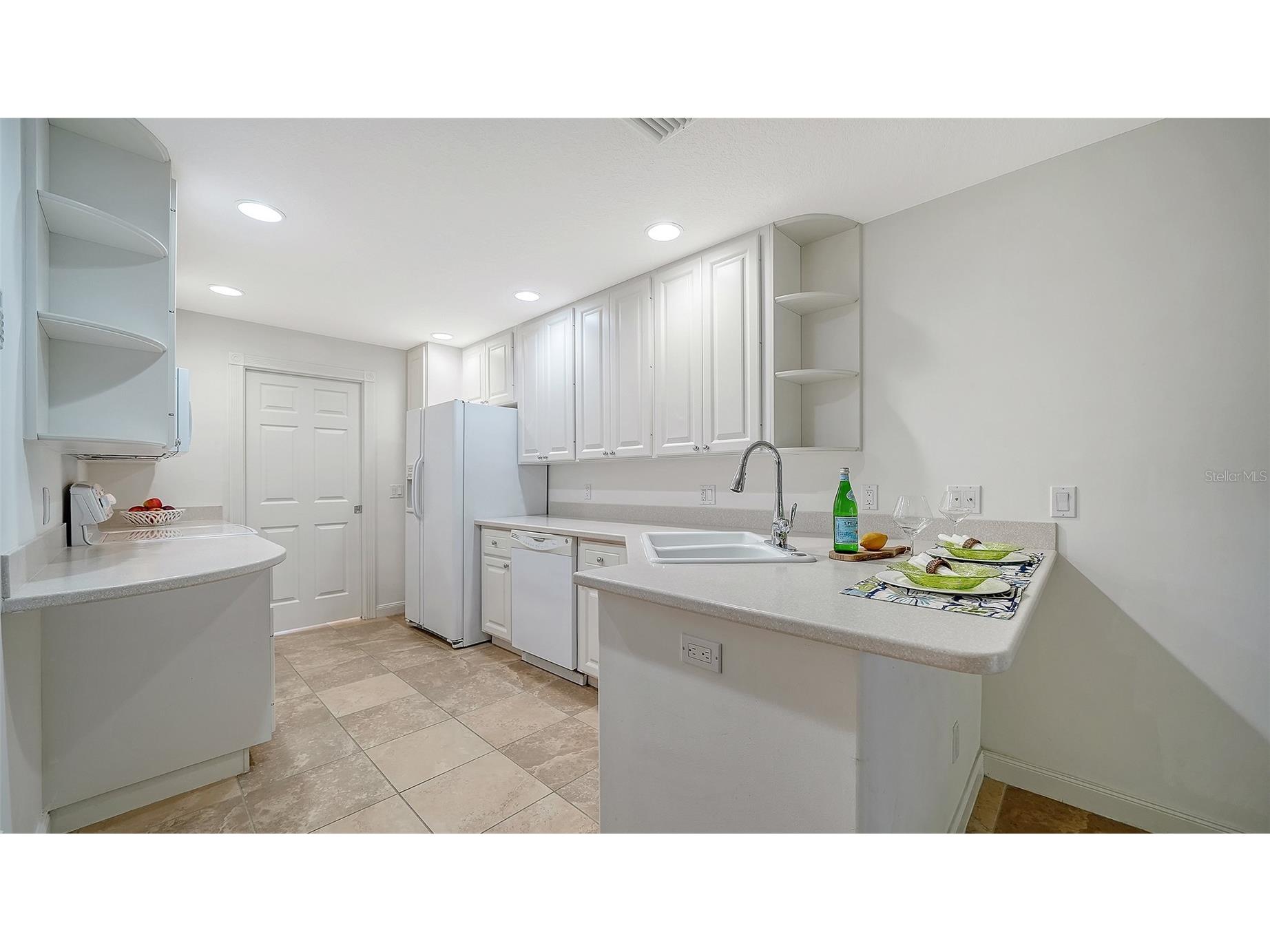 5970 Giardino Lane Sarasota FL 34232 A4682220 image10