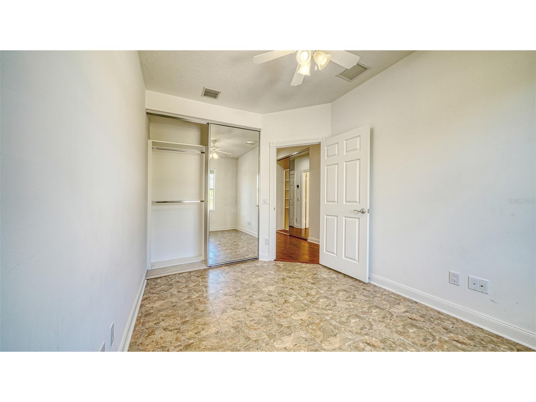 5970 Giardino Lane Sarasota FL 34232 A4682220 image15