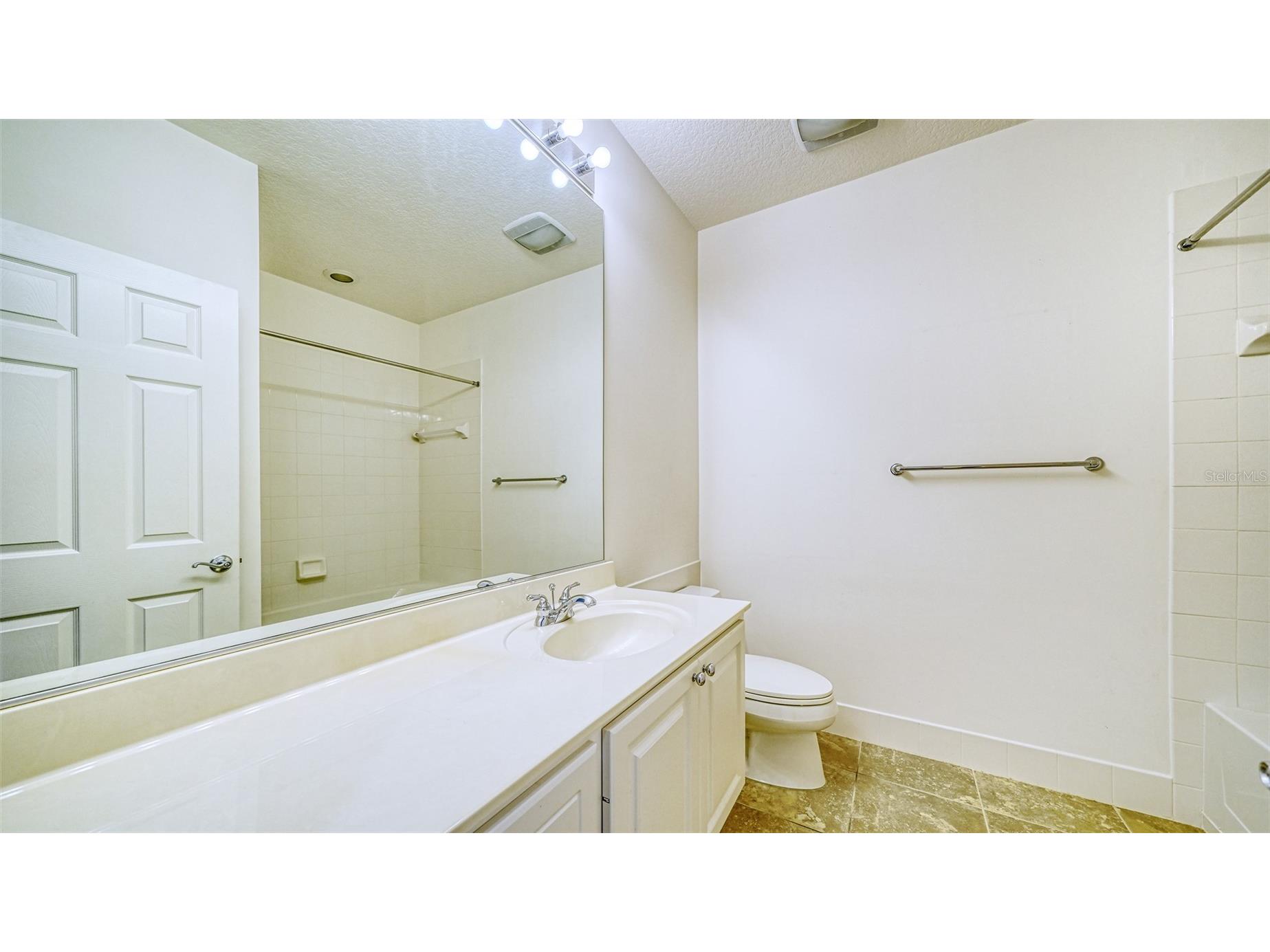 5970 Giardino Lane Sarasota FL 34232 A4682220 image25