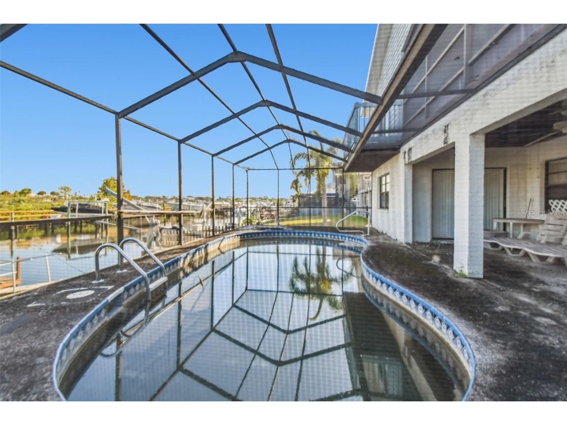 5970 Seaside Drive New Port Richey FL 34652 TB8449738 image1