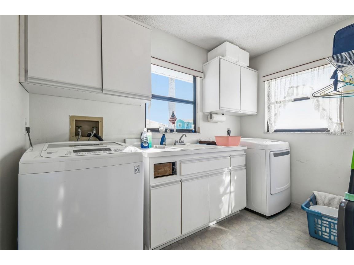 5970 Seaside Drive New Port Richey FL 34652 TB8449738 image23