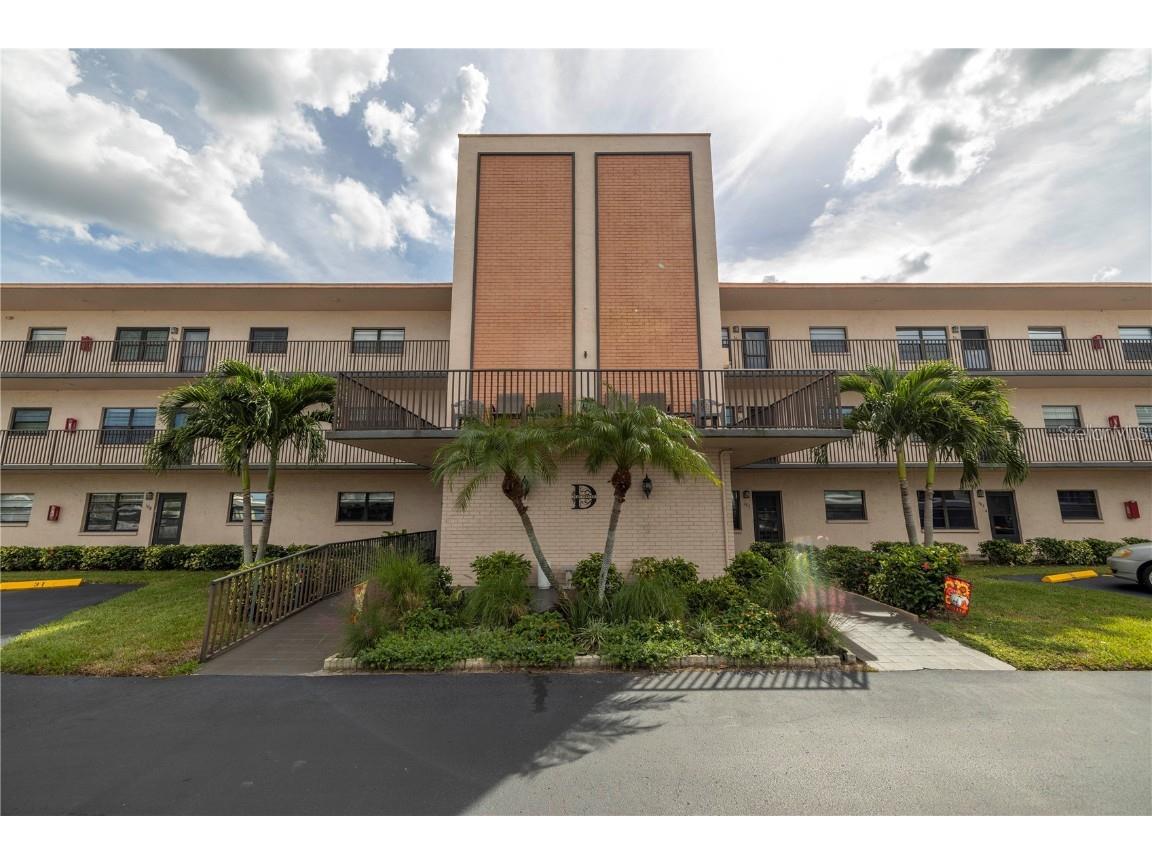 5971 Terrace Park Drive N #107 Saint Petersburg FL 33709 U8217907 image1