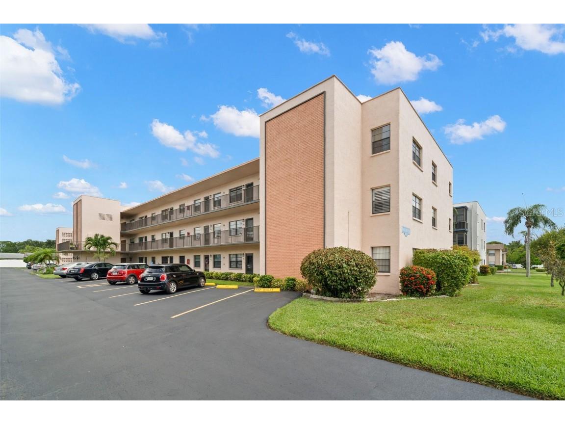 5971 Terrace Park Drive N #302 Saint Petersburg FL 33709 A4578059 image1