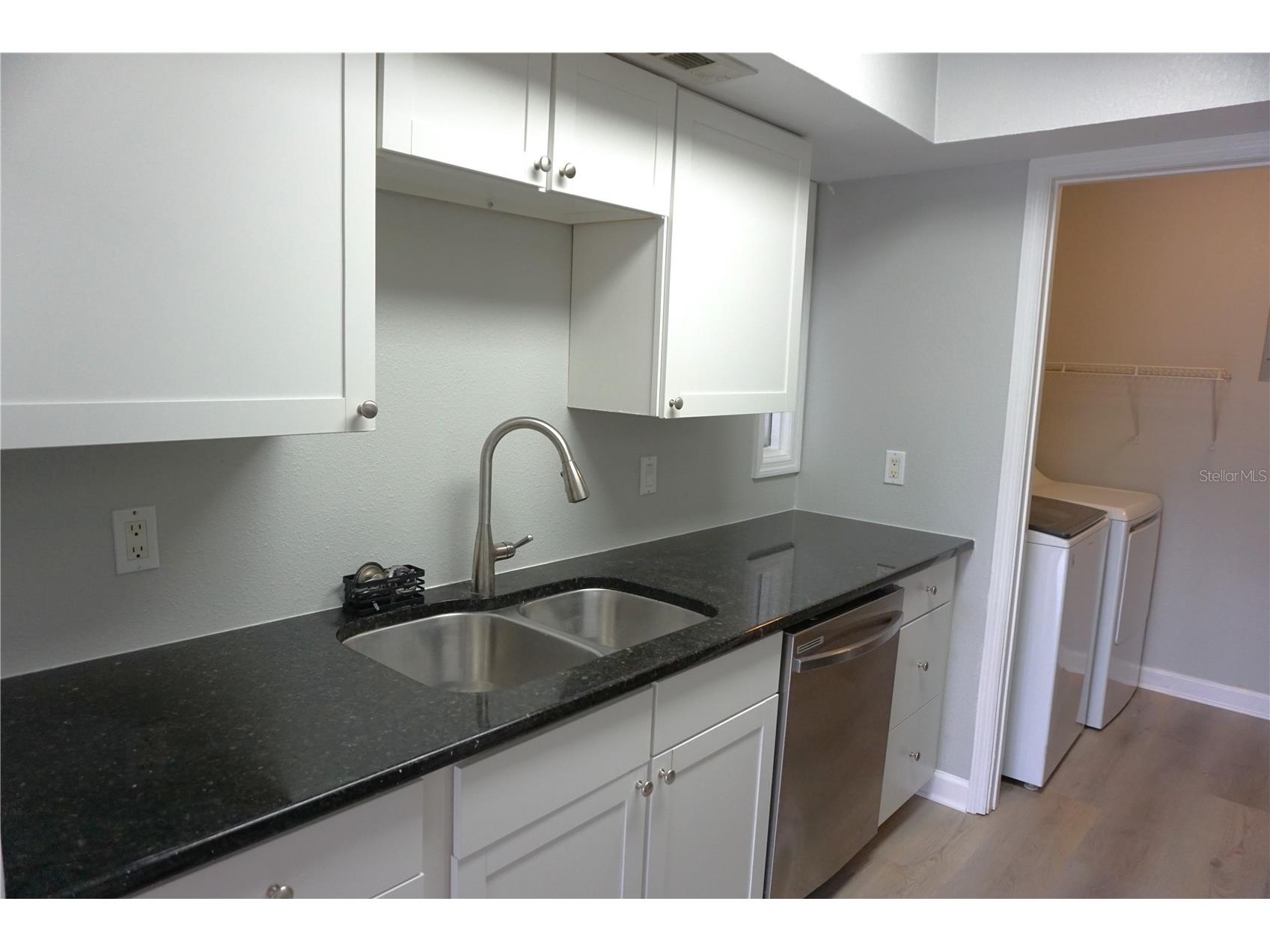 5971 Windhover Drive #7E Orlando FL 32819 O6388202 image10