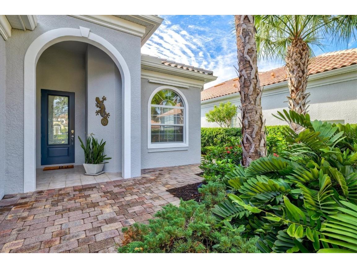 5973 Roseto Place Sarasota FL 34238 A4674753 image2