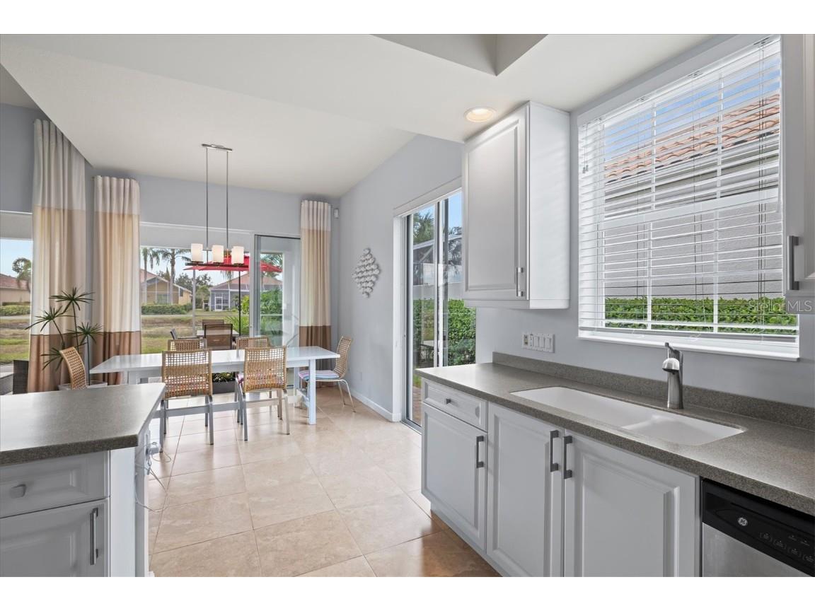 5973 Roseto Place Sarasota FL 34238 A4674753 image7