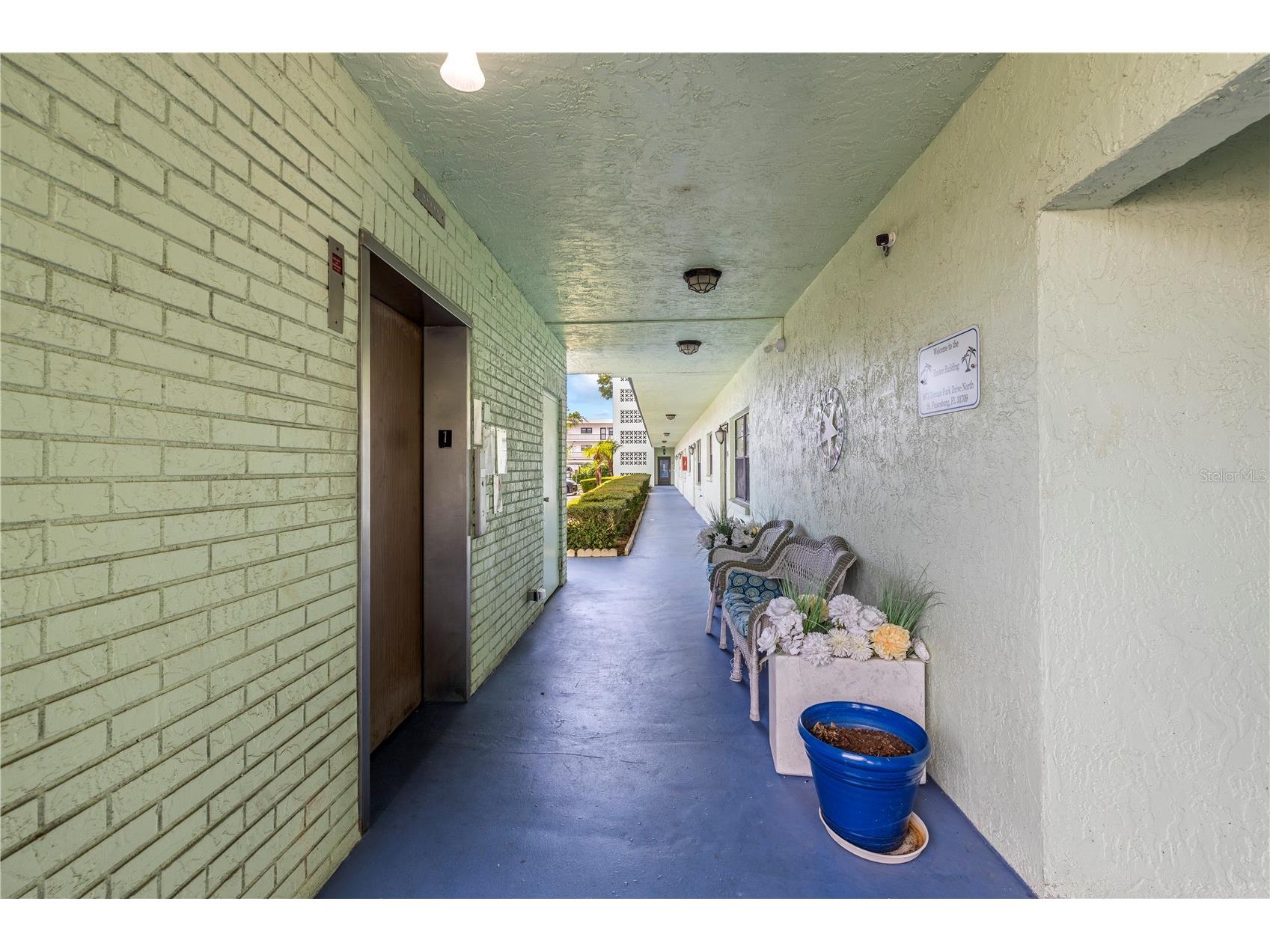 5973 Terrace Park Drive N #101 Saint Petersburg FL 33709 TB8523313 image3