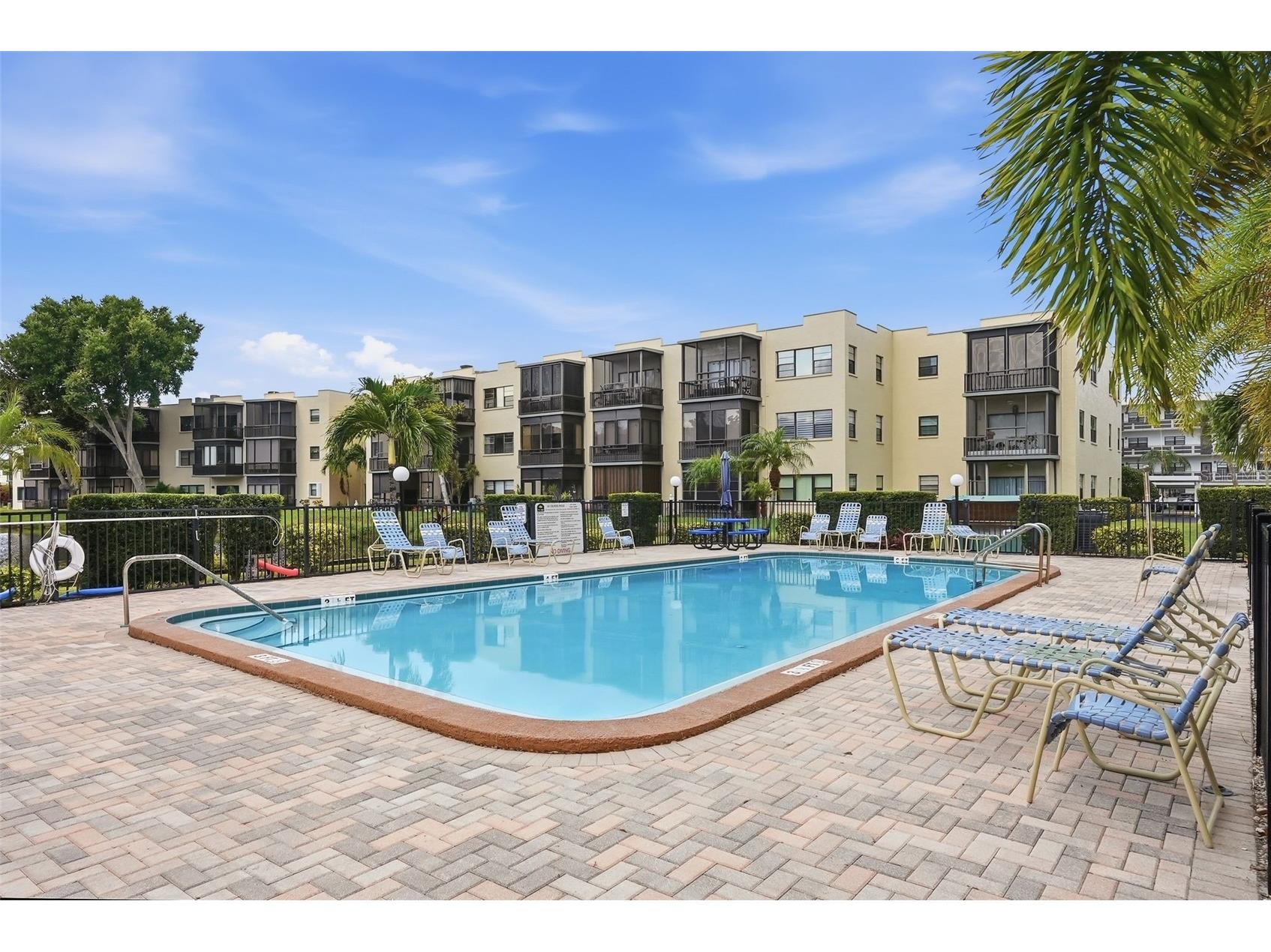 5973 Terrace Park Drive N #109 Saint Petersburg FL 33709 TB8527082 image39