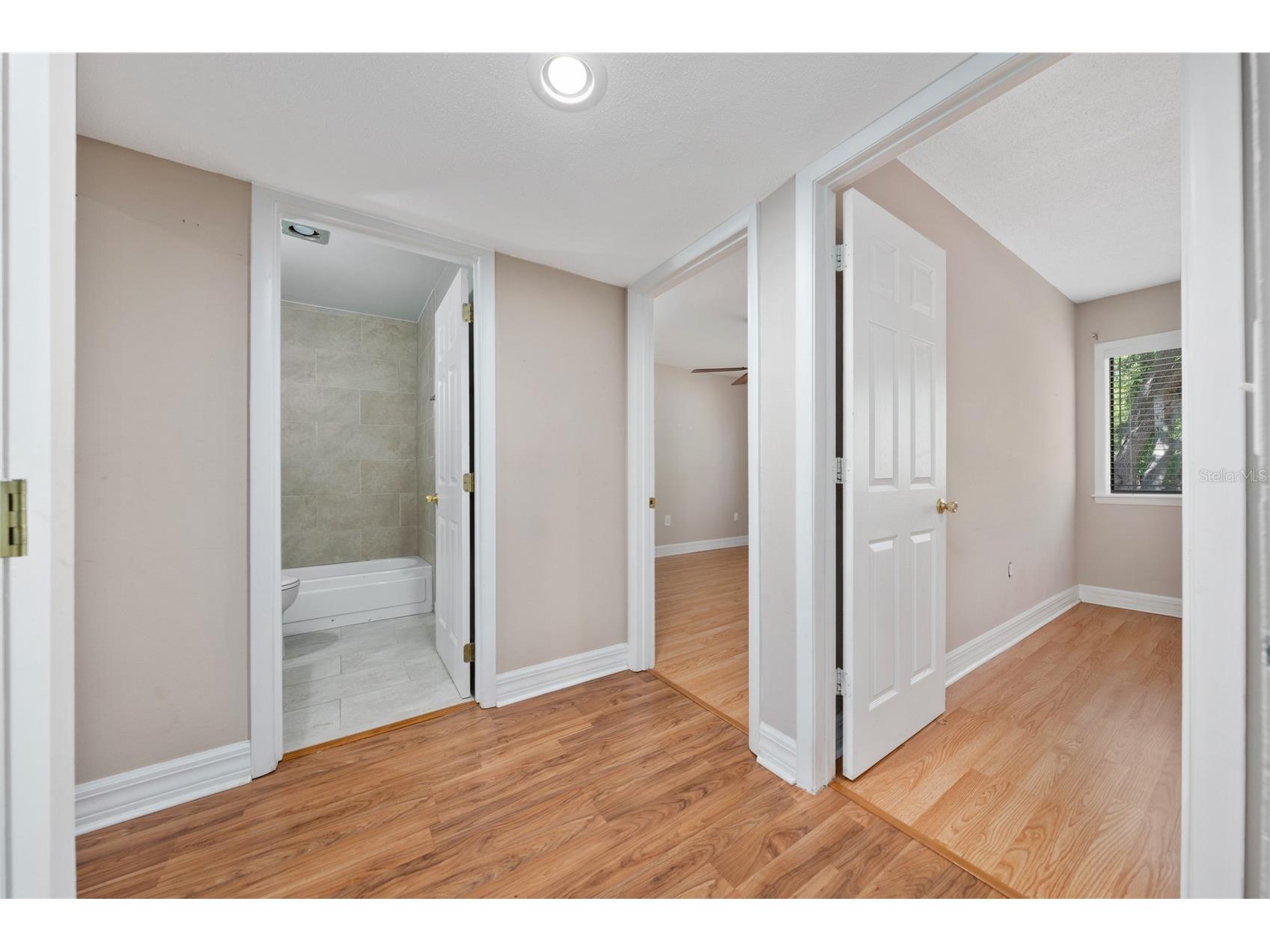 5973 Windhover Drive #E06 Orlando FL 32819 S5149383 image17