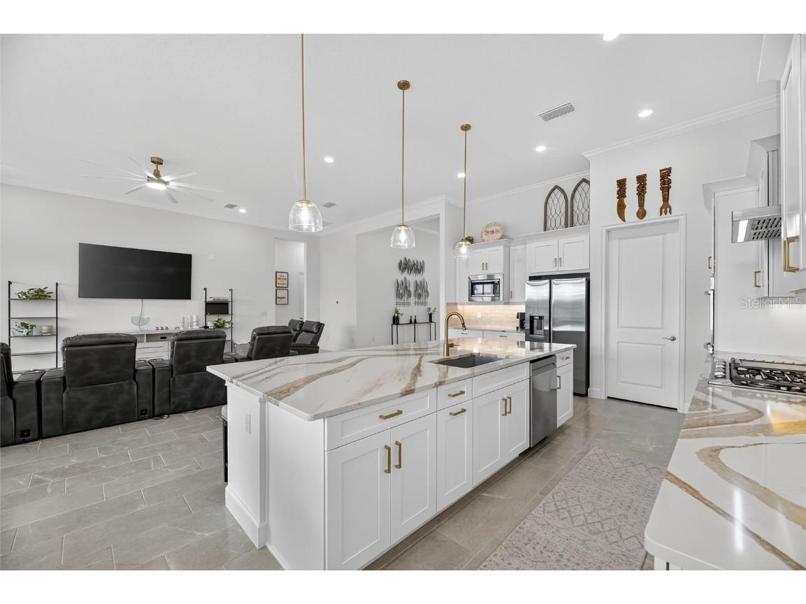 5975 Blakeney Loop Apollo Beach FL 33572 TB8432136 image19