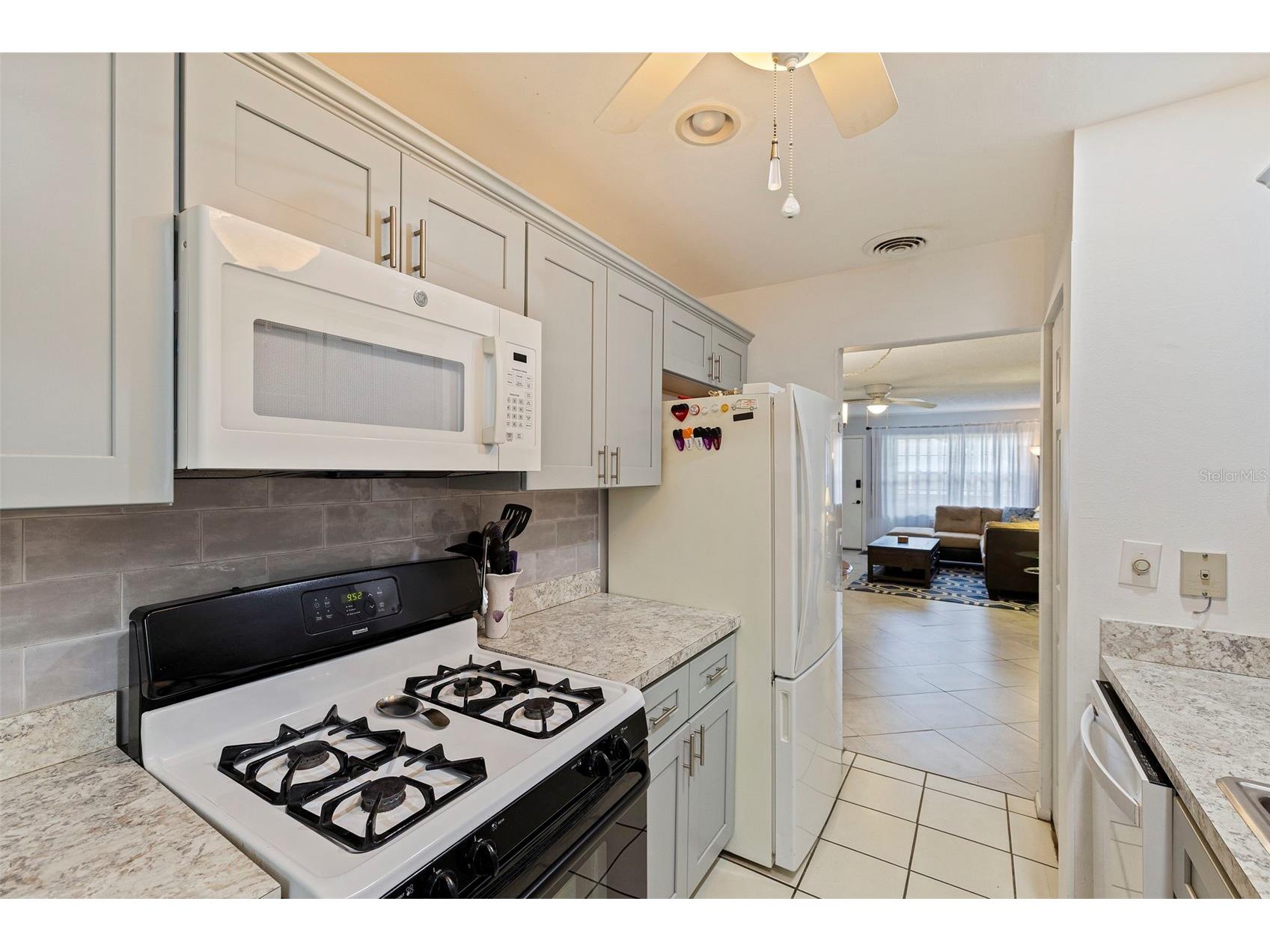 5975 Terrace Park Drive N #204 Saint Petersburg FL 33709 TB8510300 image13