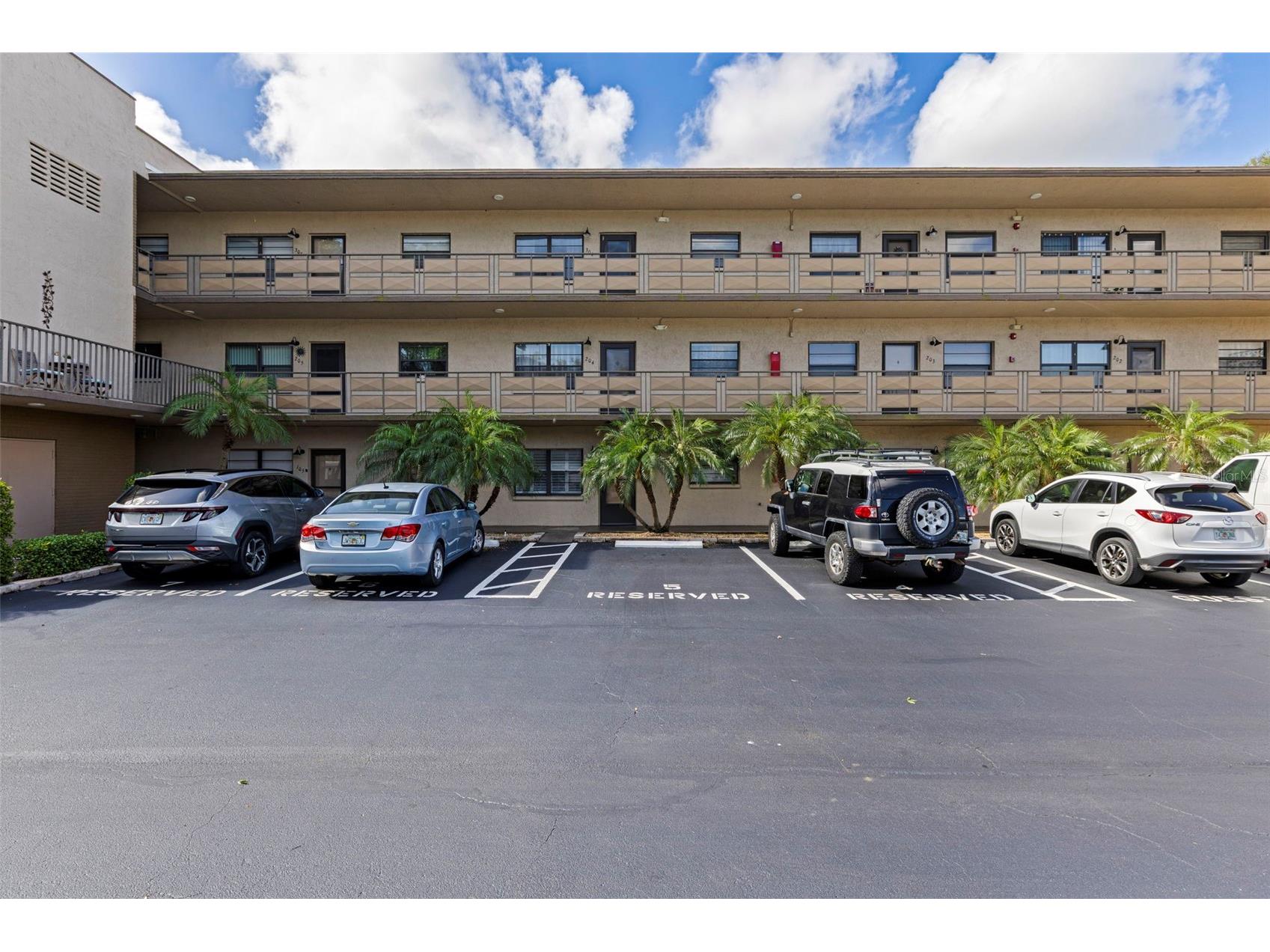 5975 Terrace Park Drive N #204 Saint Petersburg FL 33709 TB8510300 image2