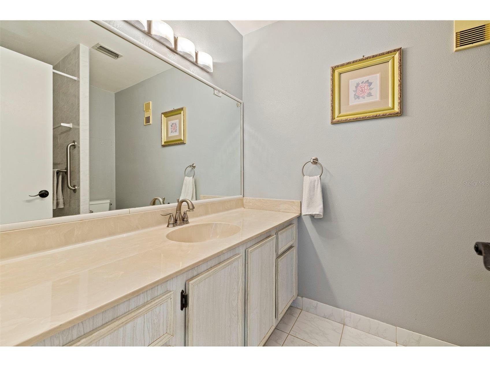 5975 Terrace Park Drive N #204 Saint Petersburg FL 33709 TB8510300 image21