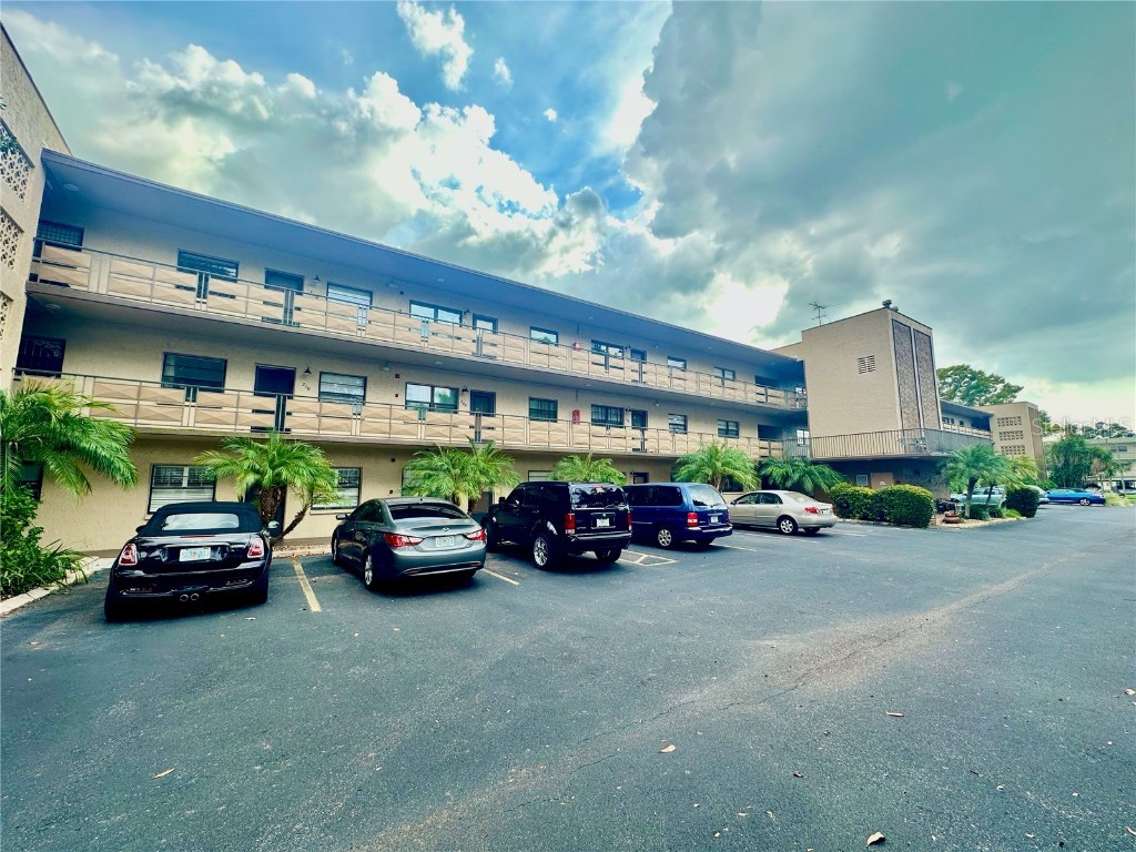 5975 Terrace Park Drive N #209 Saint Petersburg FL 33709 A4580953 image1