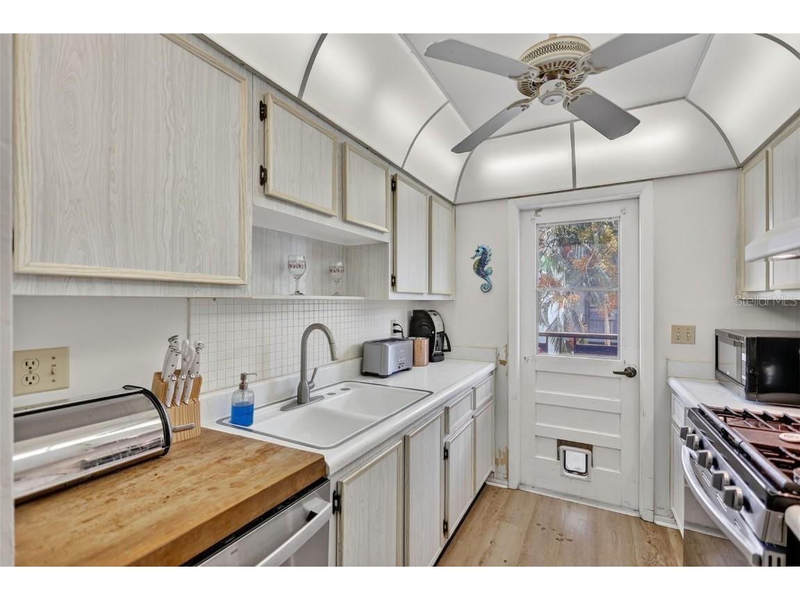 5975 Terrace Park Drive N #209 Saint Petersburg FL 33709 TB8419530 image20