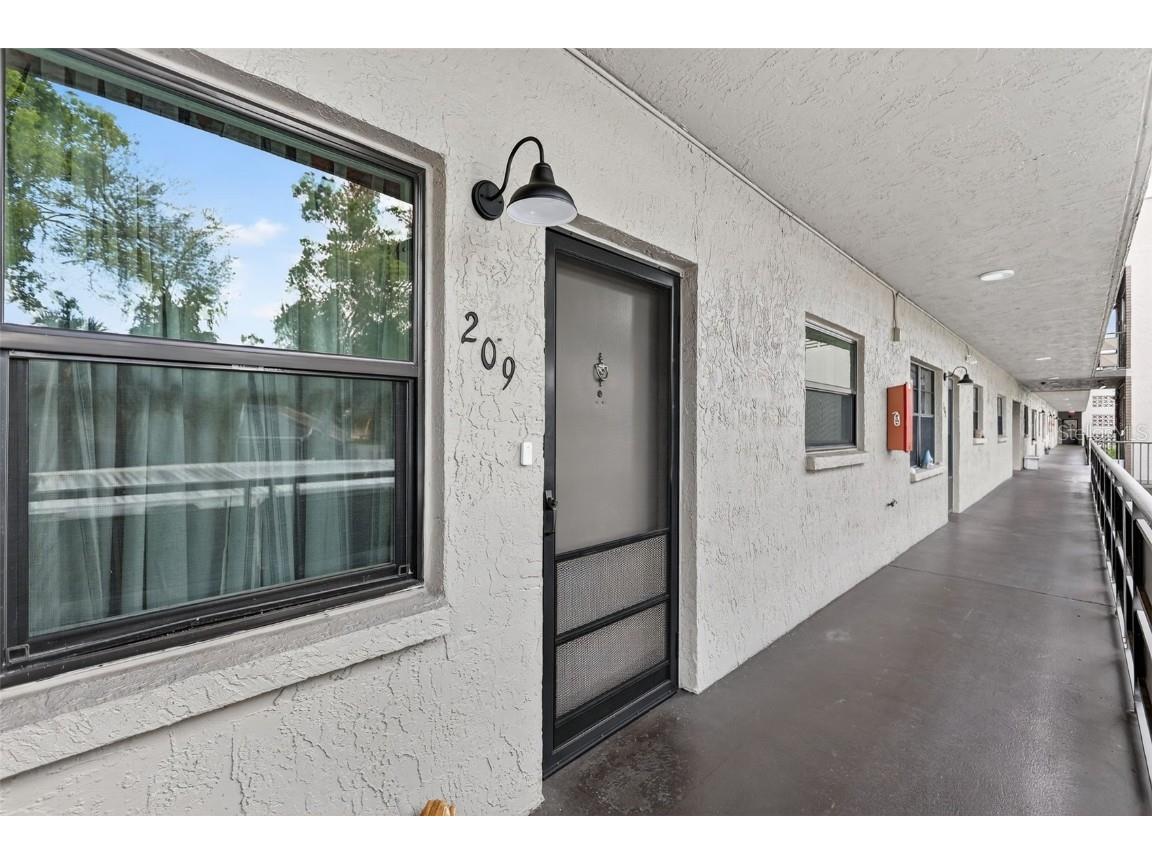 5975 Terrace Park Drive N #209 Saint Petersburg FL 33709 TB8419530 image6