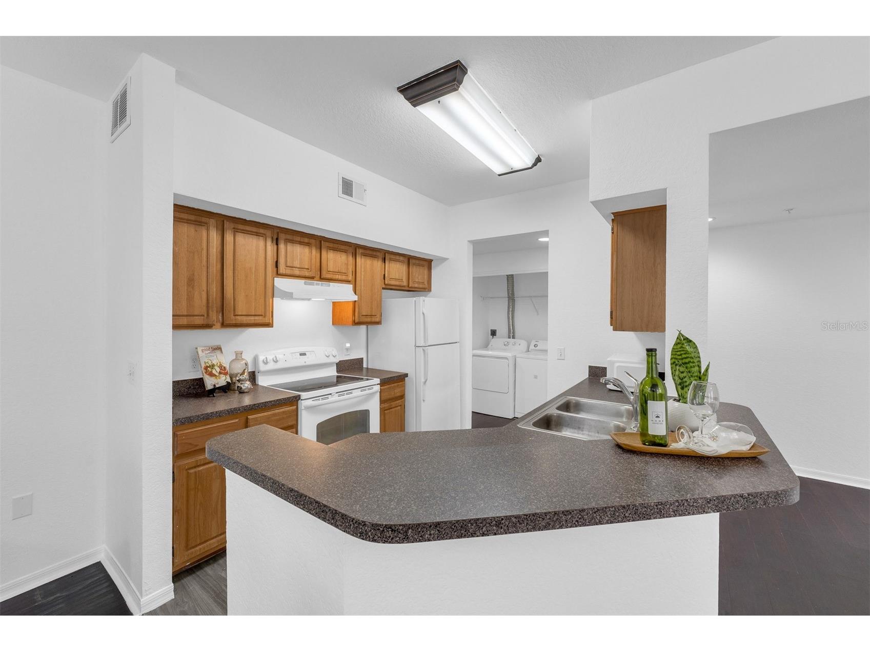 5975 Westgate Drive #1112 Orlando FL 32835 O6402820 image11