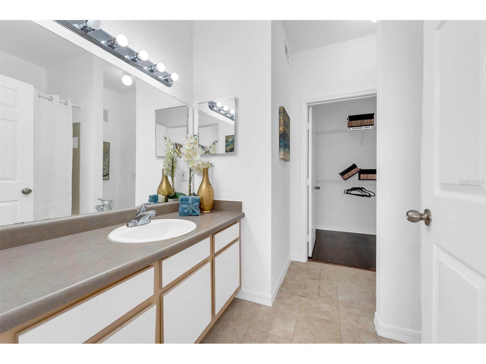 5975 Westgate Drive #1112 Orlando FL 32835 O6402820 image18