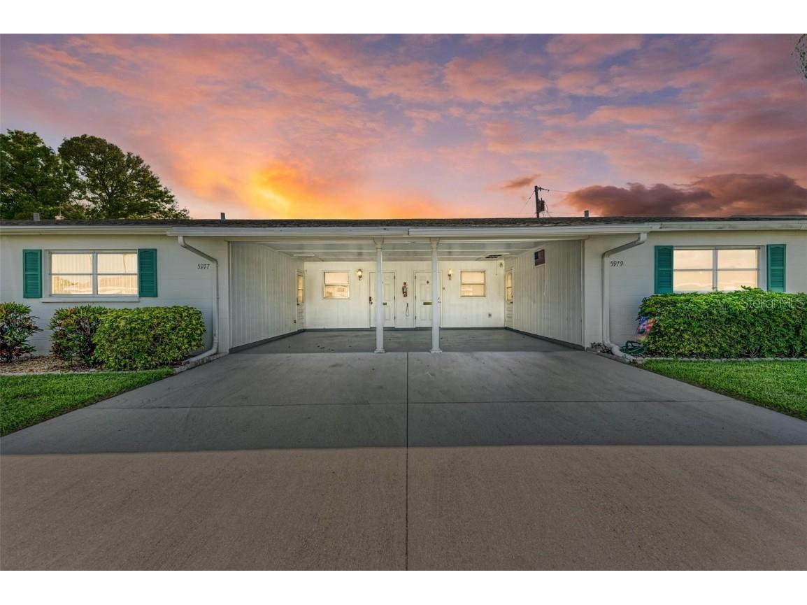 5977 Hibiscus Drive Bradenton FL 34207 A4612369 image1