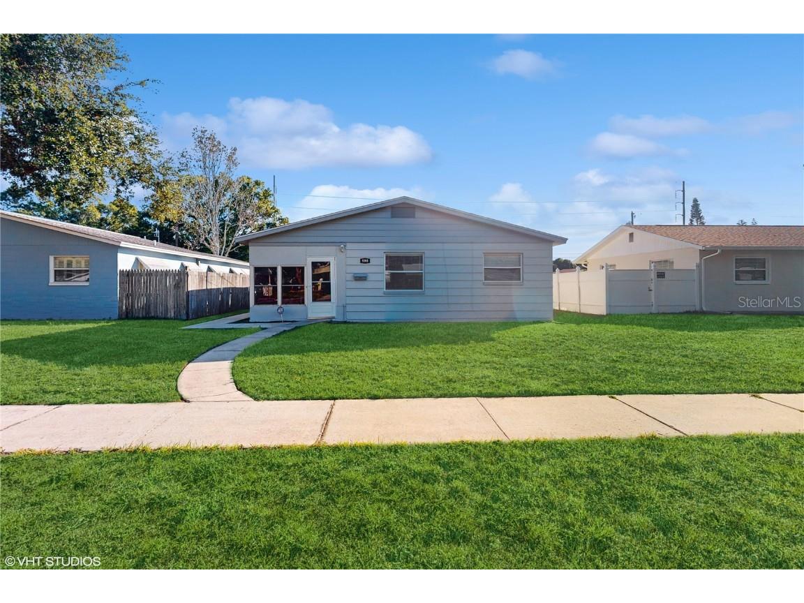 598 72nd Avenue N Saint Petersburg FL 33702 U8222647 image1