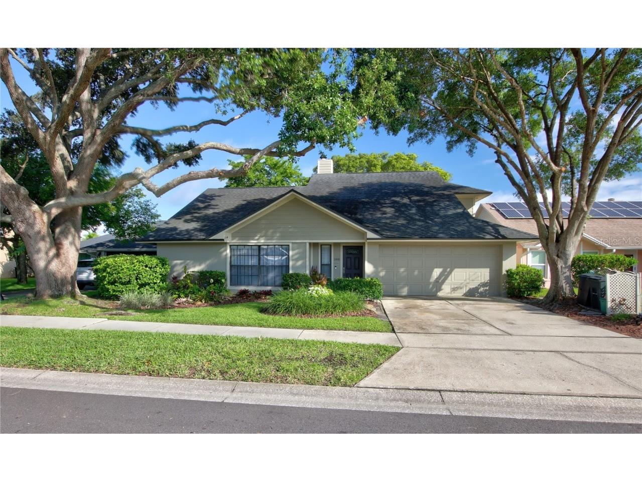 598 Brookfield Loop Lake Mary FL 32746 - LAKE BREEZE O6324912 image1