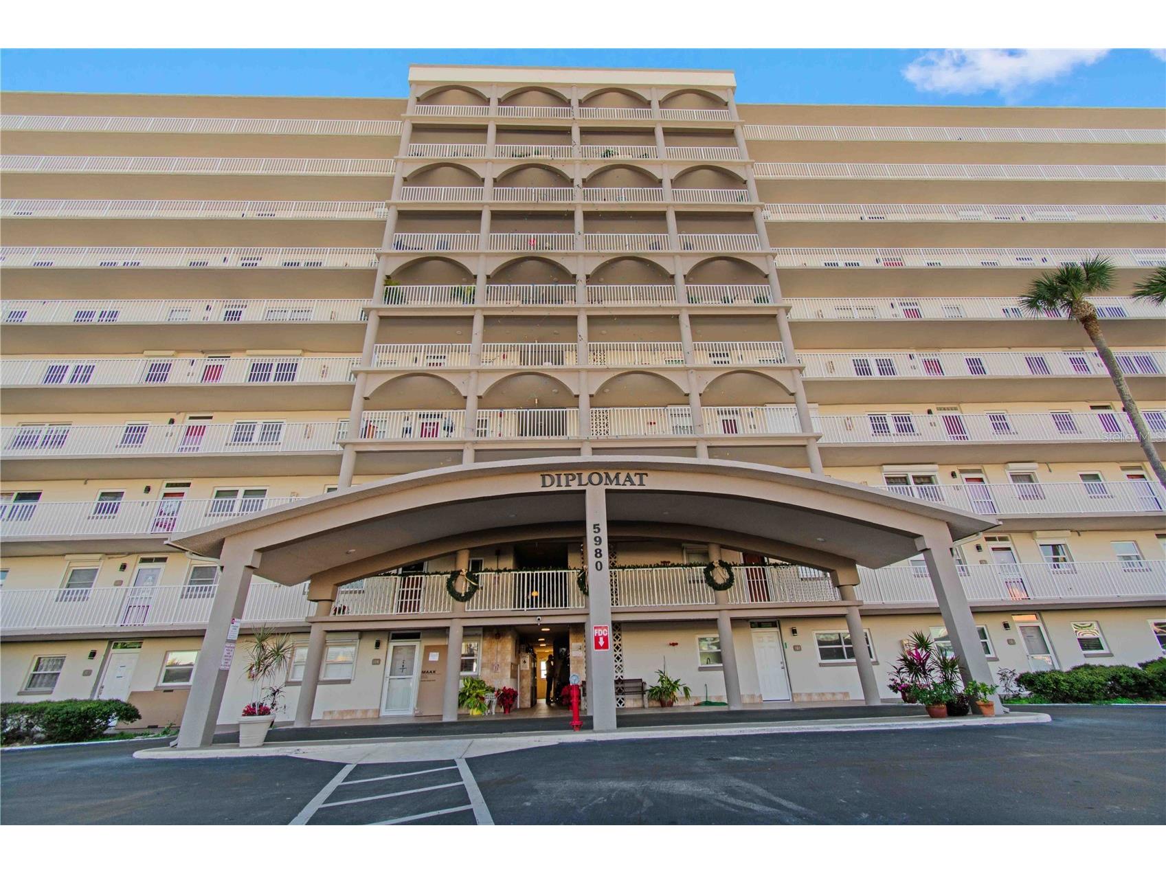 5980 Shore Boulevard S #701 Gulfport FL 33707 TB8460910 image2