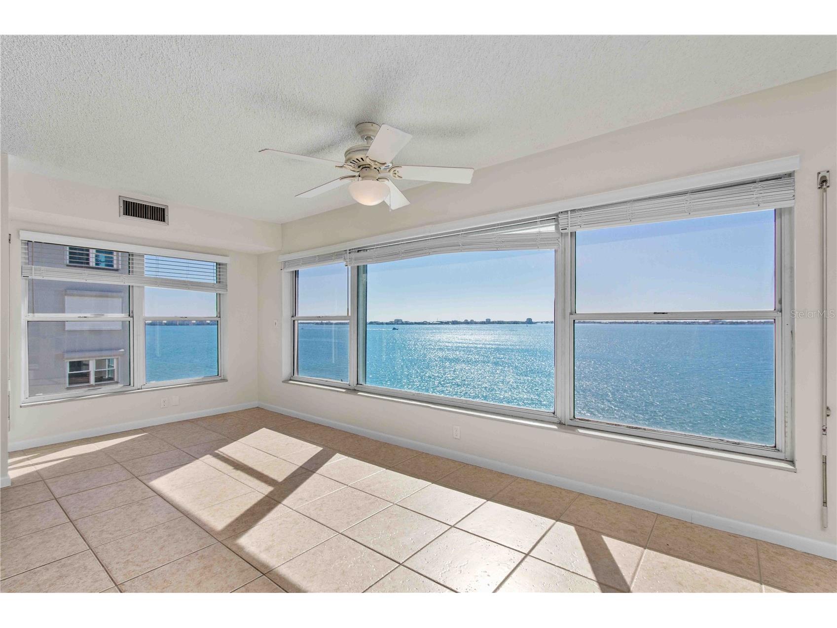 5980 Shore Boulevard S #701 Gulfport FL 33707 TB8460910 image3