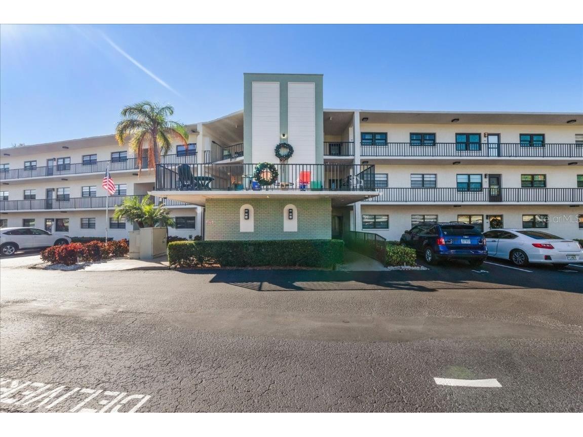 5980 Terrace Park Dr N #113 Saint Petersburg FL 33709 TB8328629 image1