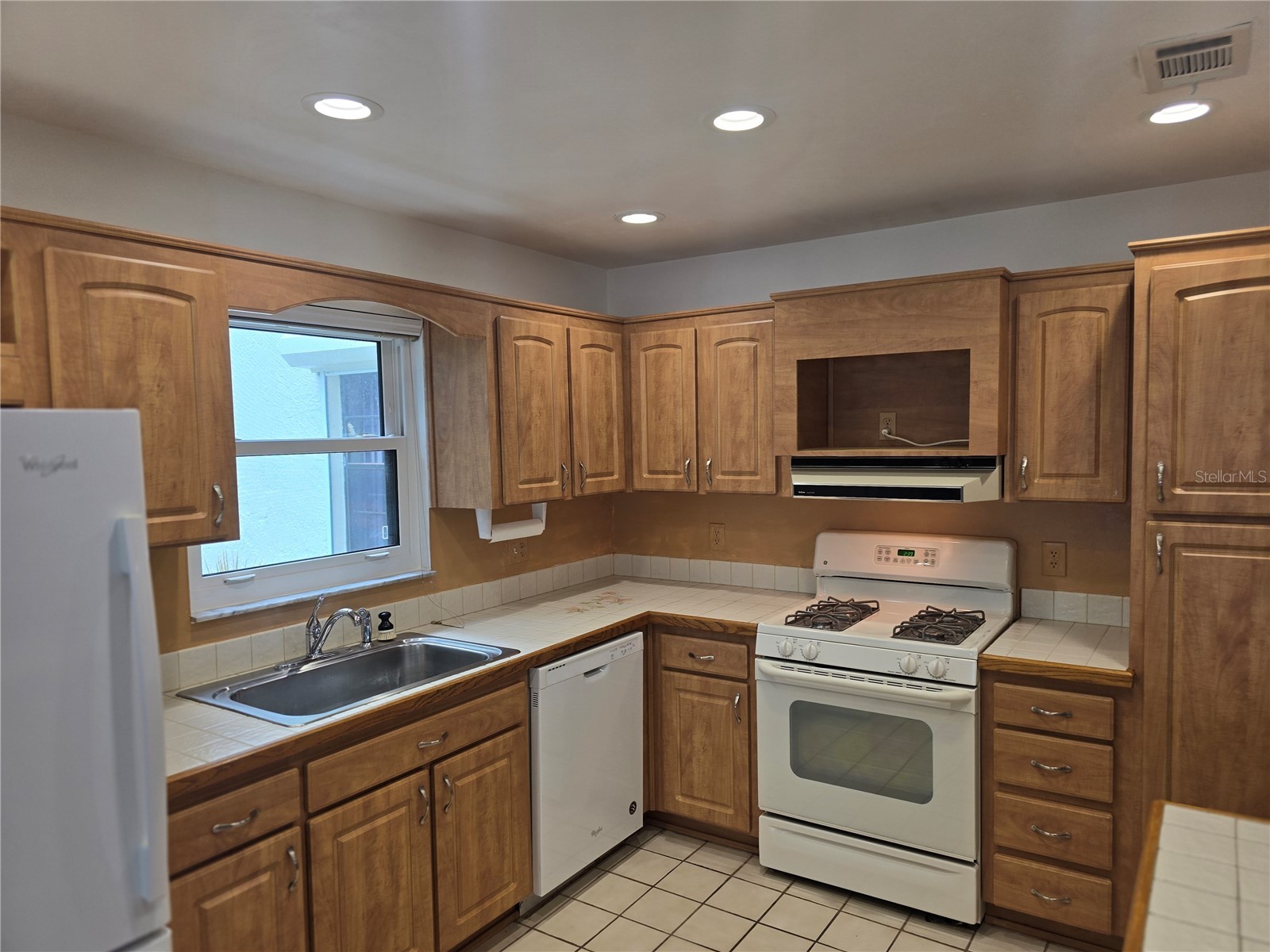 5980 Terrace Park Drive N #201 Saint Petersburg FL 33709 TB8513411 image16