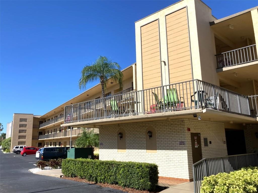 5980 Terrace Park Drive N #204 Saint Petersburg FL 33709 U8187375 image1