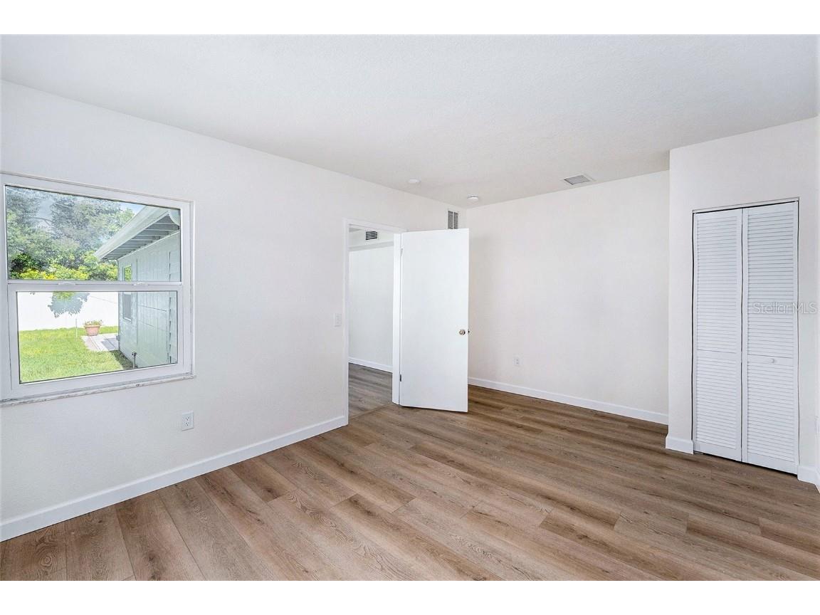 5984 30th Avenue N Saint Petersburg FL 33710 TB8416857 image20