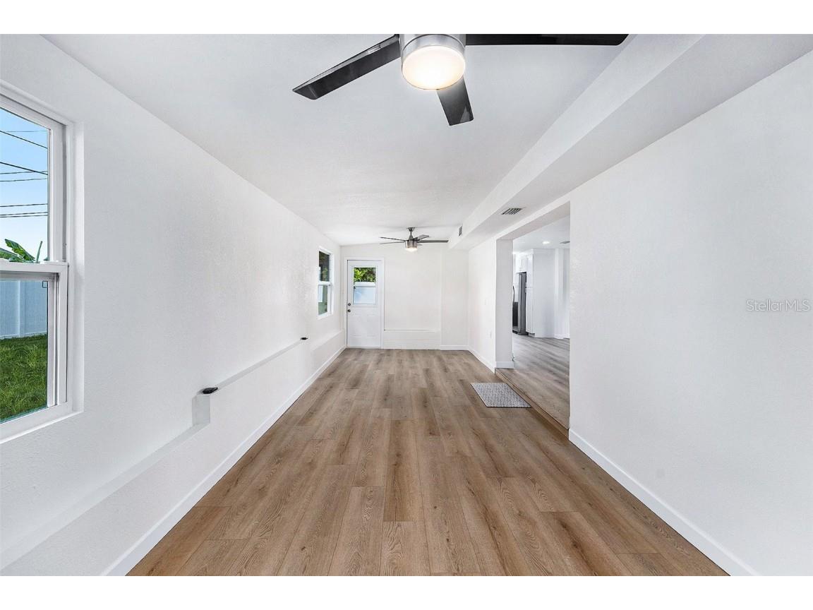 5984 30th Avenue N Saint Petersburg FL 33710 TB8416857 image24