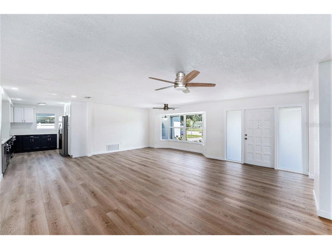 5984 30th Avenue N Saint Petersburg FL 33710 TB8416857 image5