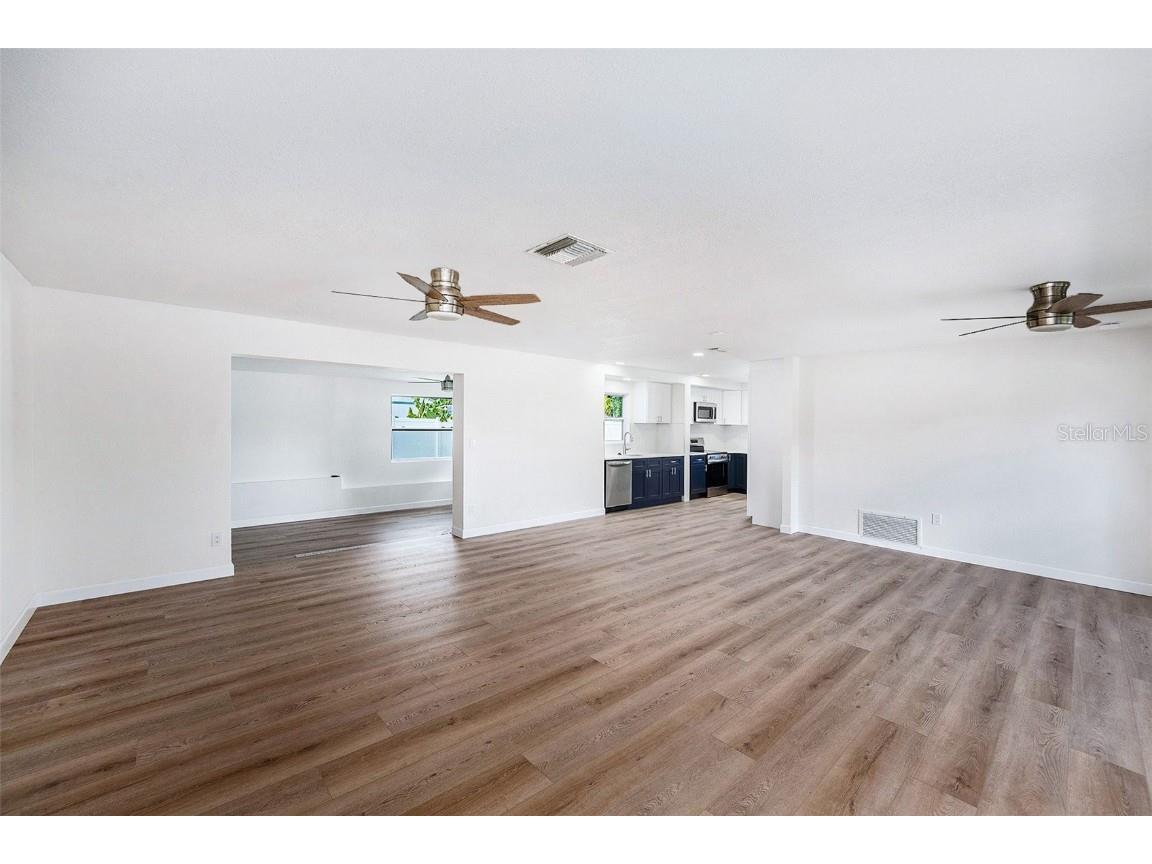 5984 30th Avenue N Saint Petersburg FL 33710 TB8416857 image6