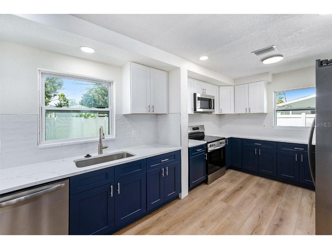 5984 30th Avenue N Saint Petersburg FL 33710 TB8416857 image7