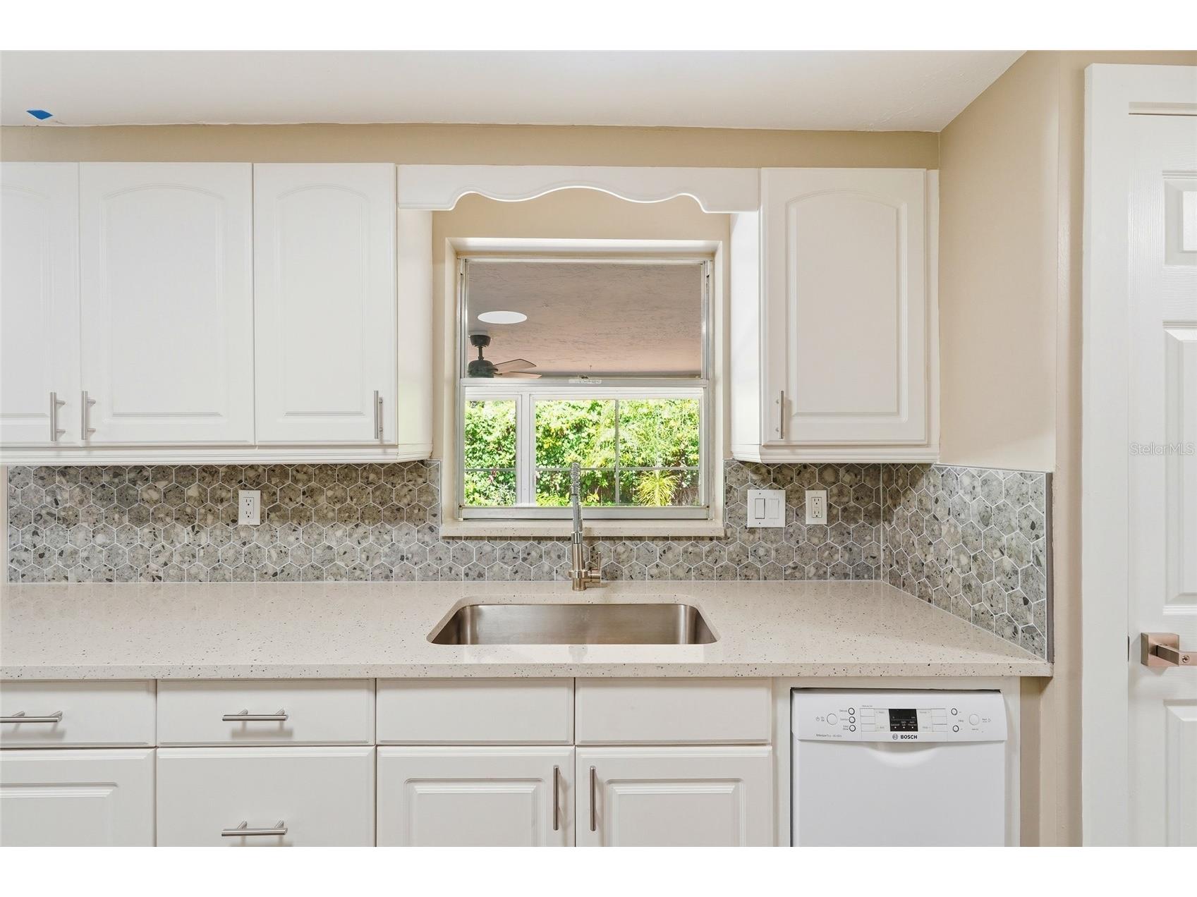 5984 Diana Road Venice FL 34293 A4693919 image13