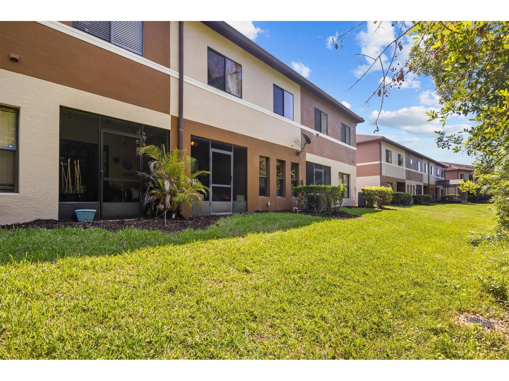 5986 Tivoli Gardens Boulevard Orlando FL 32829 P4938503 image17