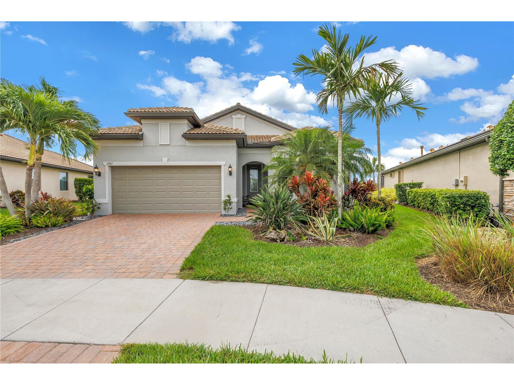 5987 Snowy Egret Drive Sarasota FL 34238 A4695712 image1