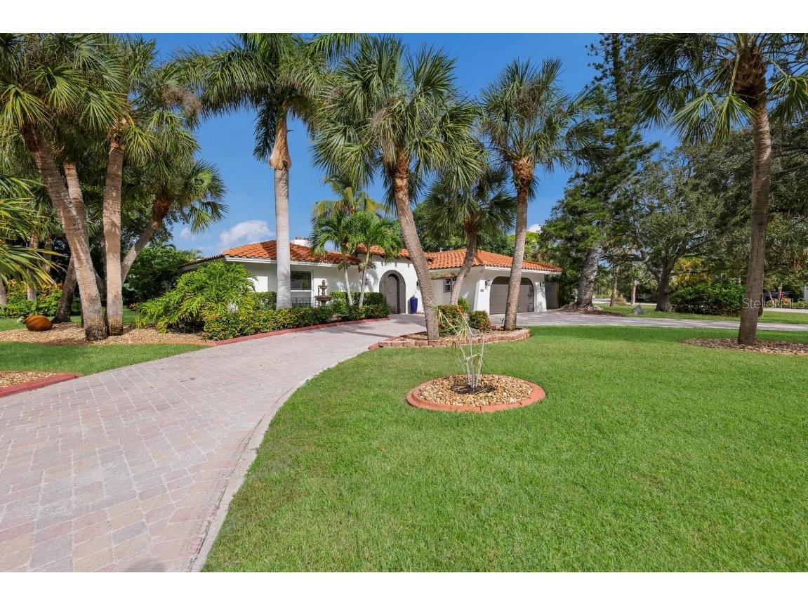 599 Commonwealth Lane Sarasota FL 34242 A4589894 image1