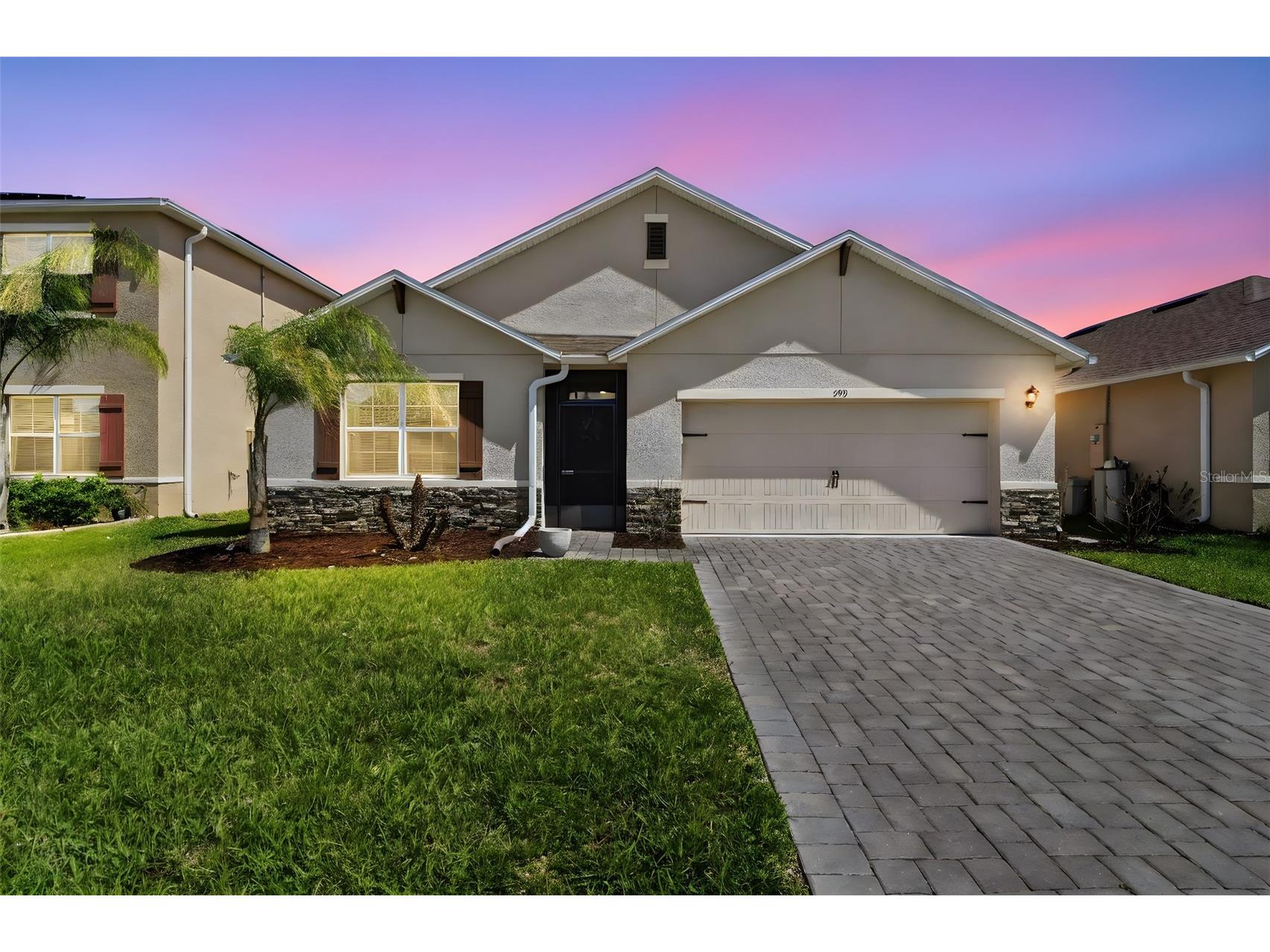 599 Lazio Circle Debary FL 32713 V4948025 image1