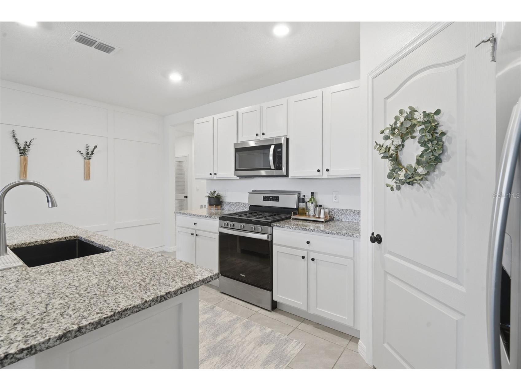 599 Lazio Circle Debary FL 32713 V4948025 image25